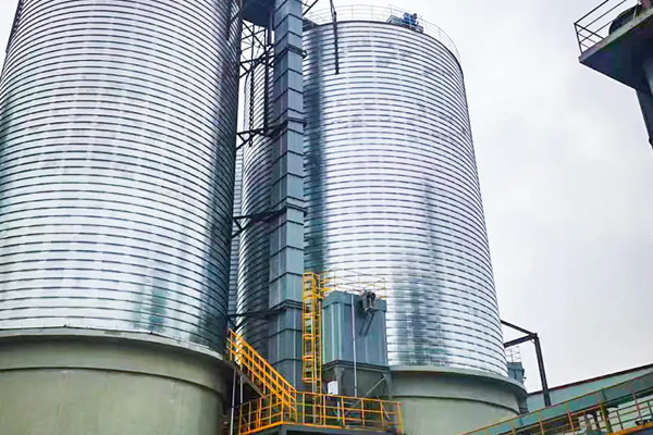 Elevans Equipment